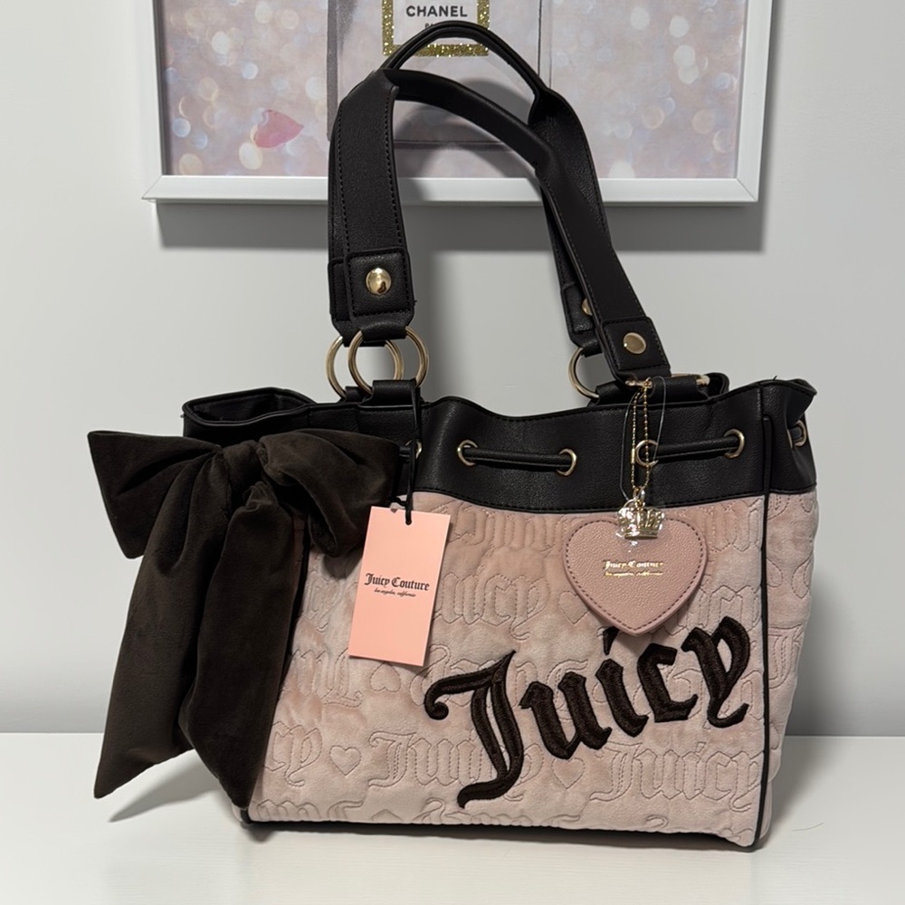 NWT Juicy Couture DayDreamer Black and Pink Women's Vintage Style Bag/Tote